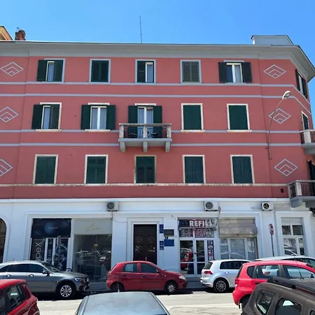 Sisqo And Pensión 3*